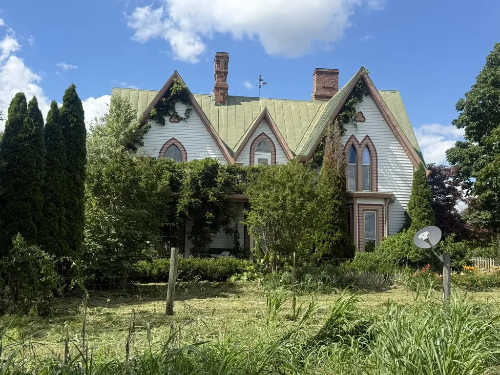 5253 Raymond Road Mays Lick KY 41055
