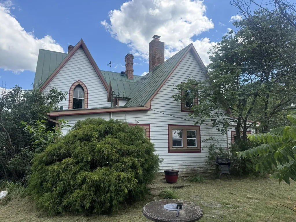 5253 Raymond Road Mays Lick KY 41055