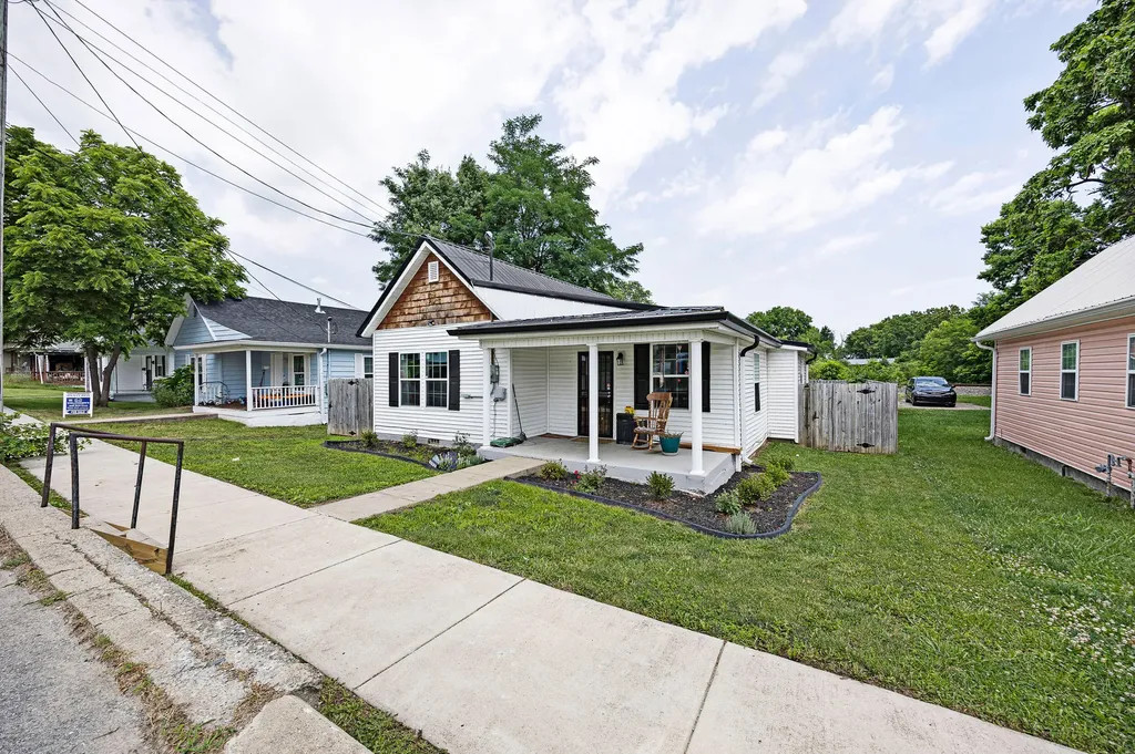 323 E Office Street Harrodsburg KY 40330