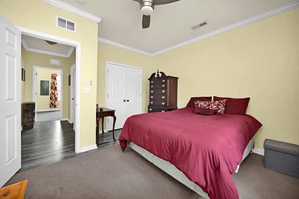 323 E Office Street Harrodsburg KY 40330