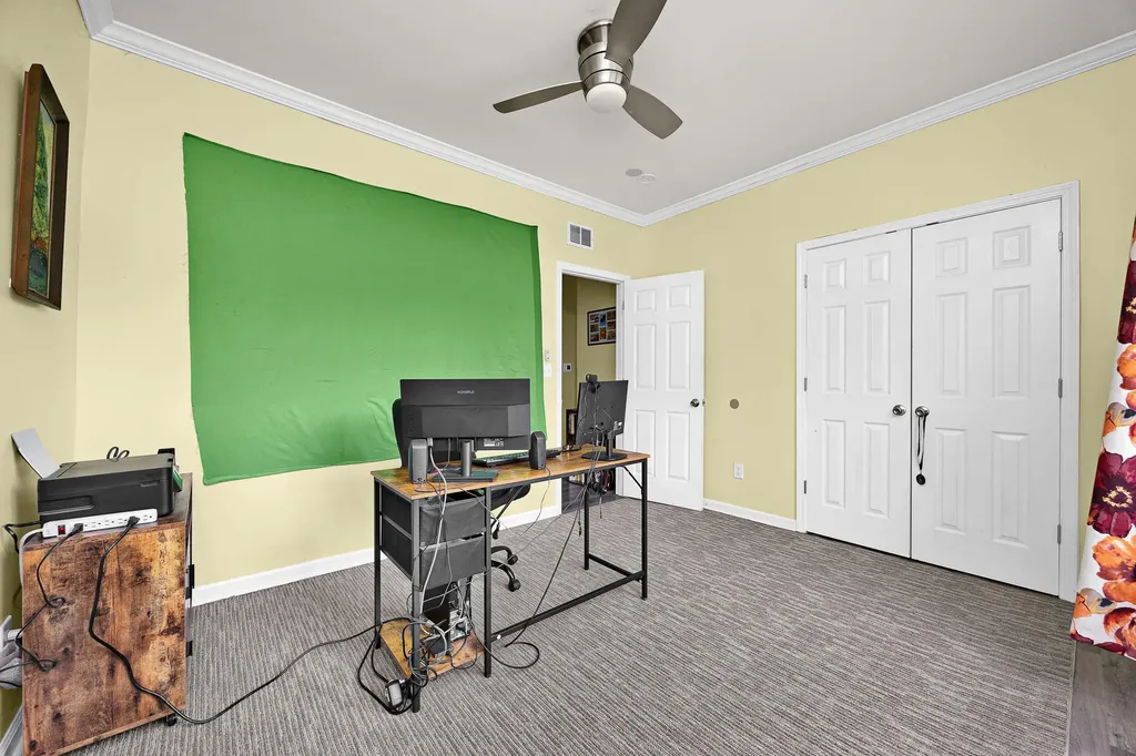 323 E Office Street Harrodsburg KY 40330