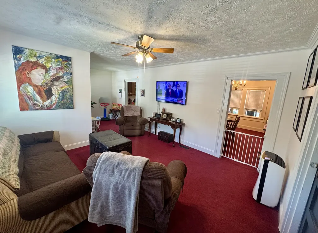 522 W Virginia Pineville KY 40977