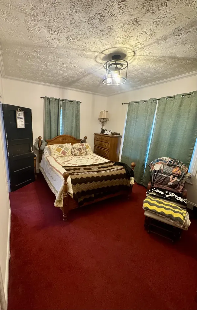 522 W Virginia Pineville KY 40977