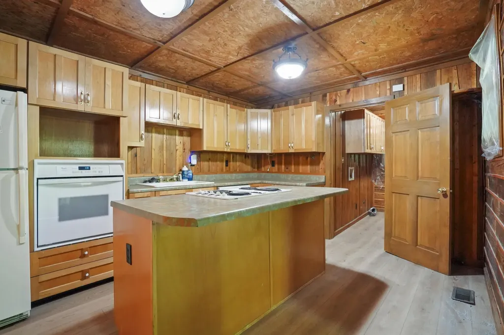 2468 Mill Springs Road Nancy KY 42544