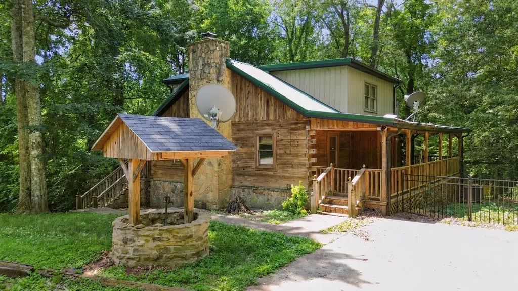 2468 Mill Springs Road Nancy KY 42544