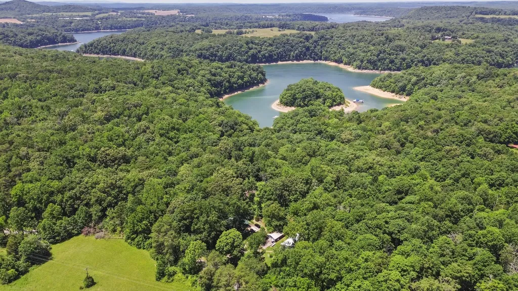 2468 Mill Springs Road Nancy KY 42544