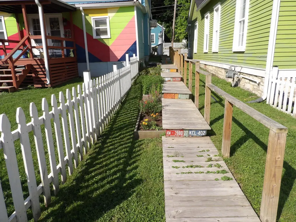 604 Taylor Avenue Frankfort KY 40601