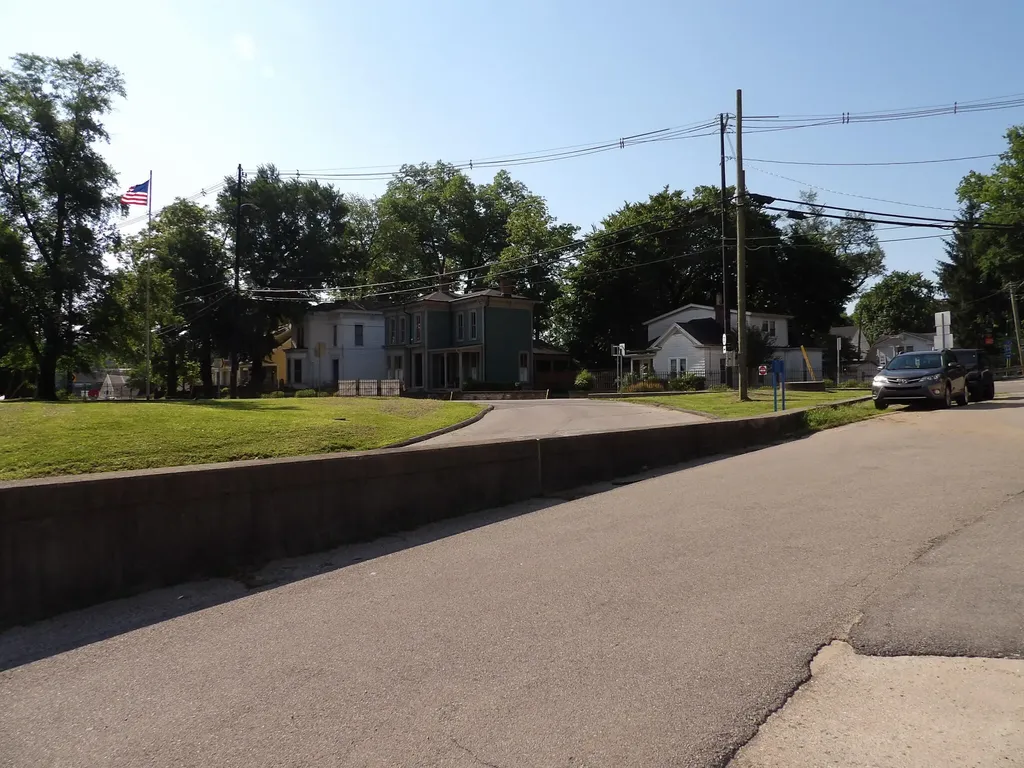 604 Taylor Avenue Frankfort KY 40601