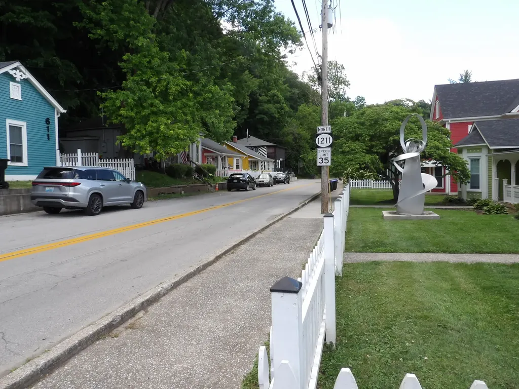 604 Taylor Avenue Frankfort KY 40601
