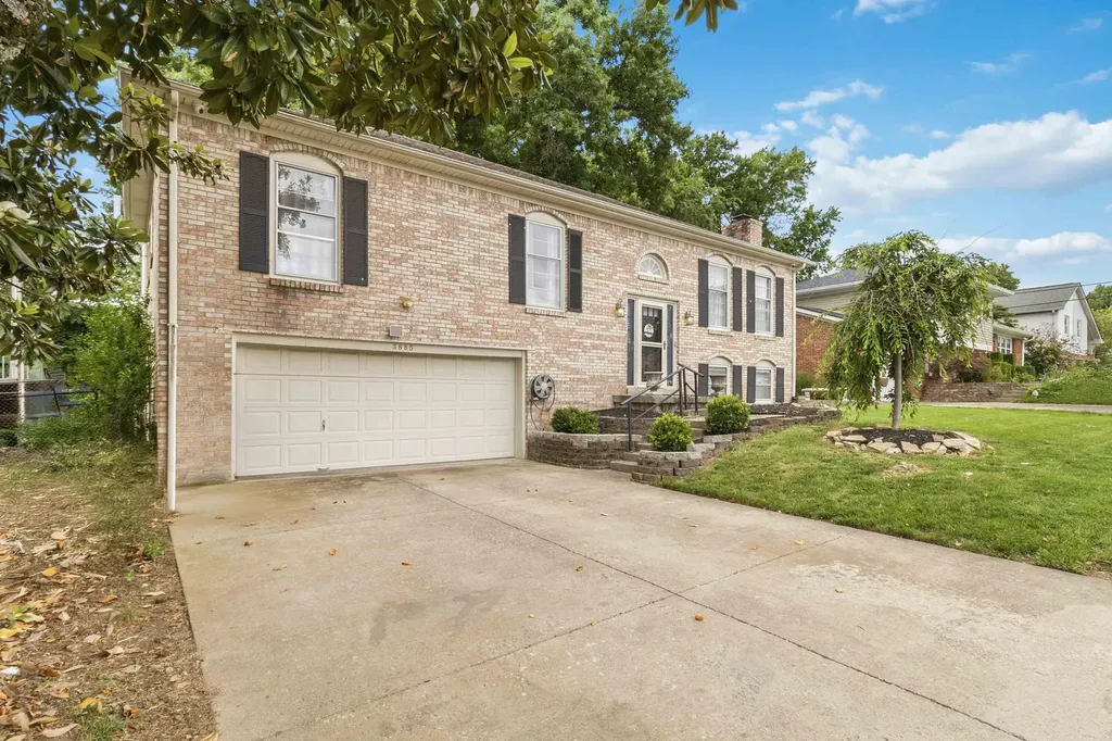 3885 Gladman Way Lexington KY 40514