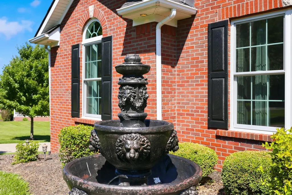1205 Stoneridge Road Lawrenceburg KY 40342