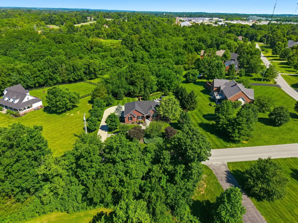 1205 Stoneridge Road Lawrenceburg KY 40342