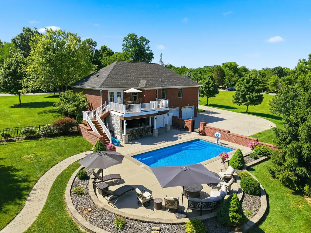 1205 Stoneridge Road Lawrenceburg KY 40342