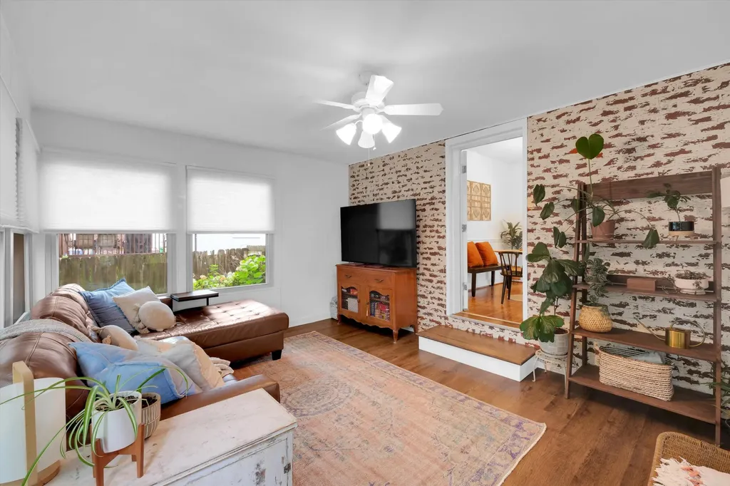 2826 Eleanor Avenue Louisville KY 40205