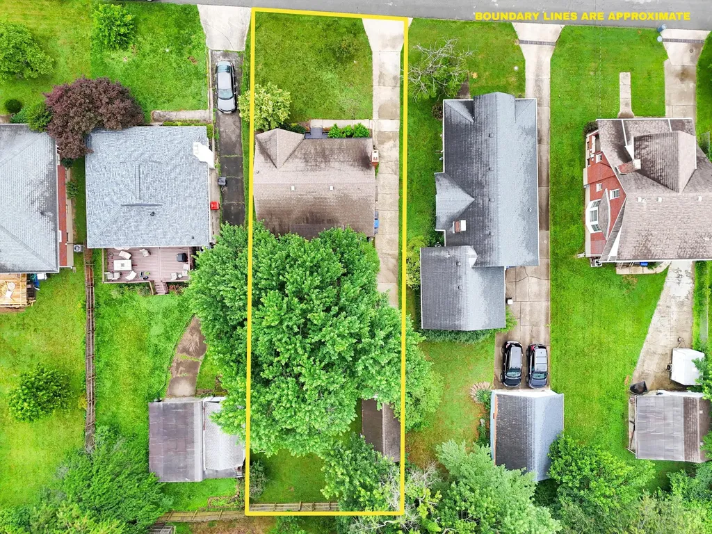 2826 Eleanor Avenue Louisville KY 40205