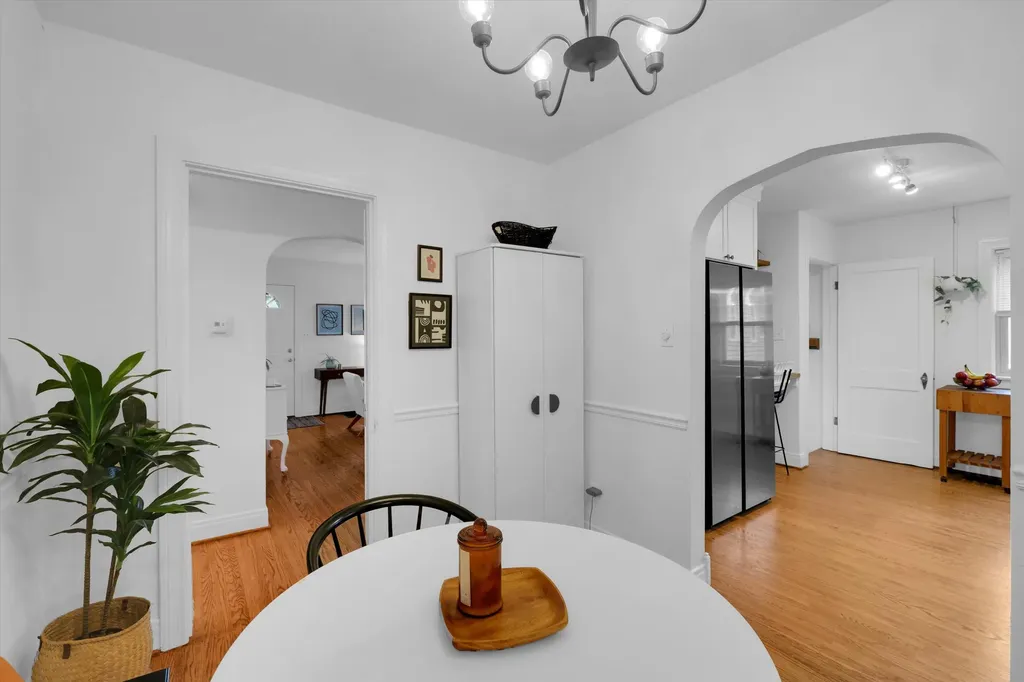 2826 Eleanor Avenue Louisville KY 40205