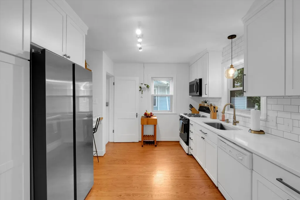 2826 Eleanor Avenue Louisville KY 40205