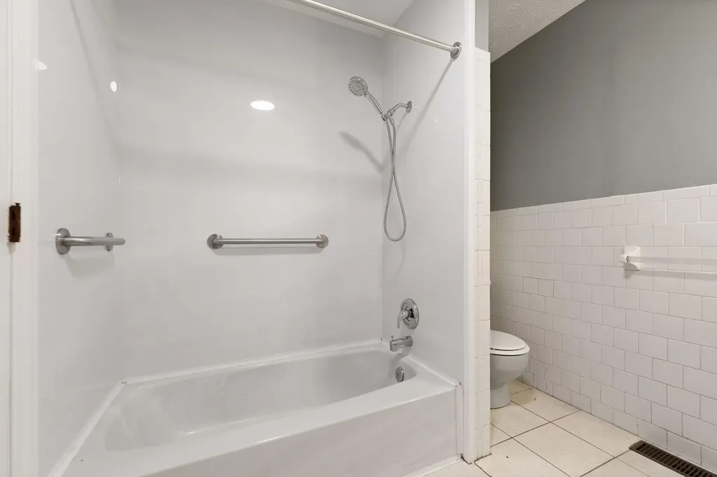 697 Oaklawn Circle Corbin KY 40701