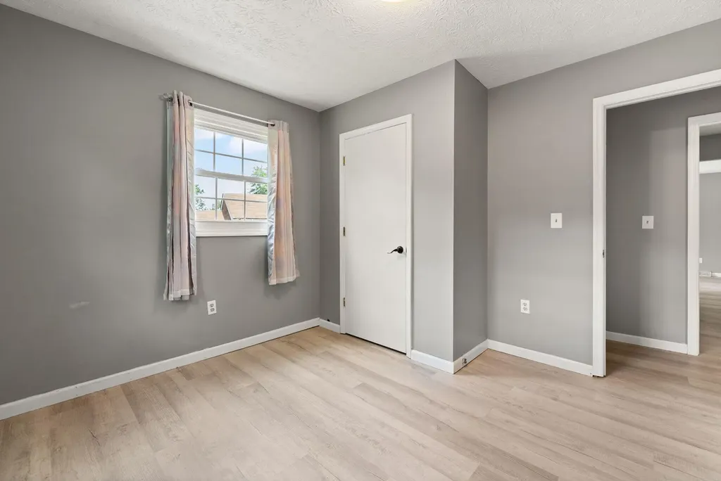 697 Oaklawn Circle Corbin KY 40701