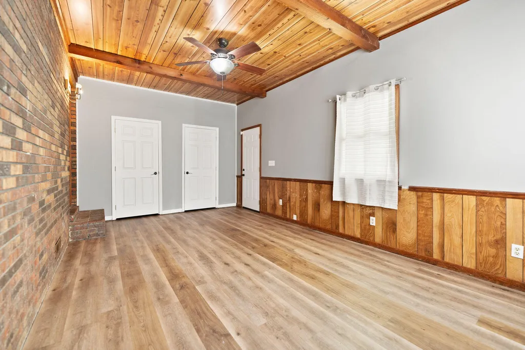 697 Oaklawn Circle Corbin KY 40701