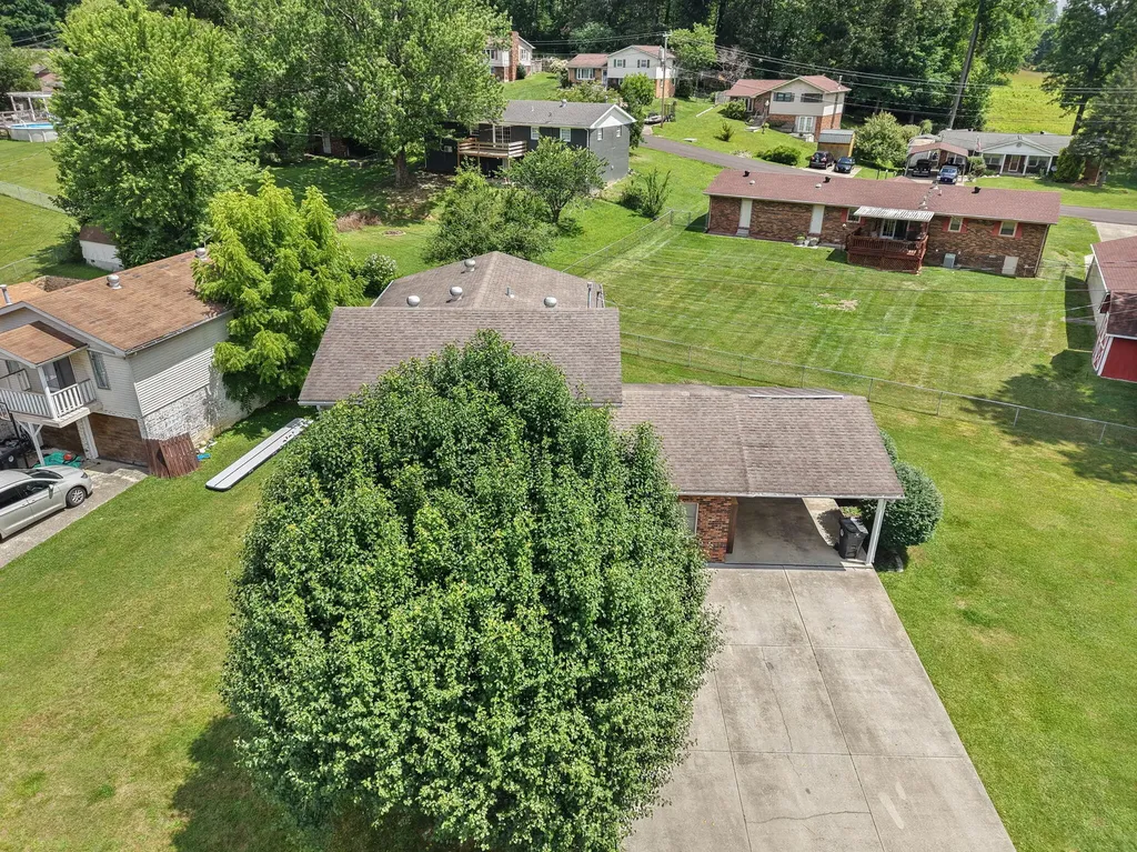 697 Oaklawn Circle Corbin KY 40701