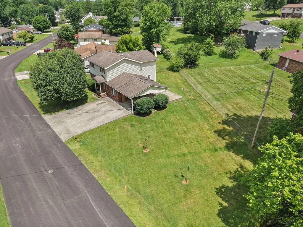 697 Oaklawn Circle Corbin KY 40701