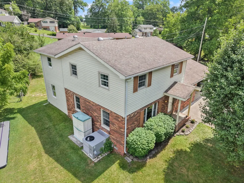 697 Oaklawn Circle Corbin KY 40701