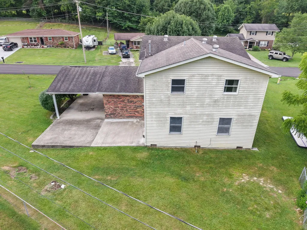697 Oaklawn Circle Corbin KY 40701