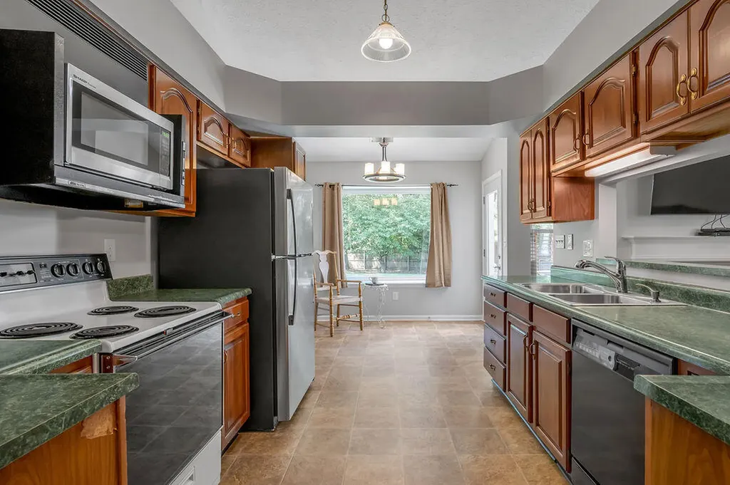 3008 Crab Apple Court Lexington KY 40503