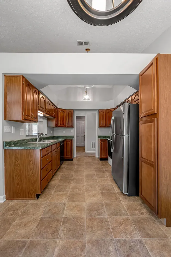 3008 Crab Apple Court Lexington KY 40503