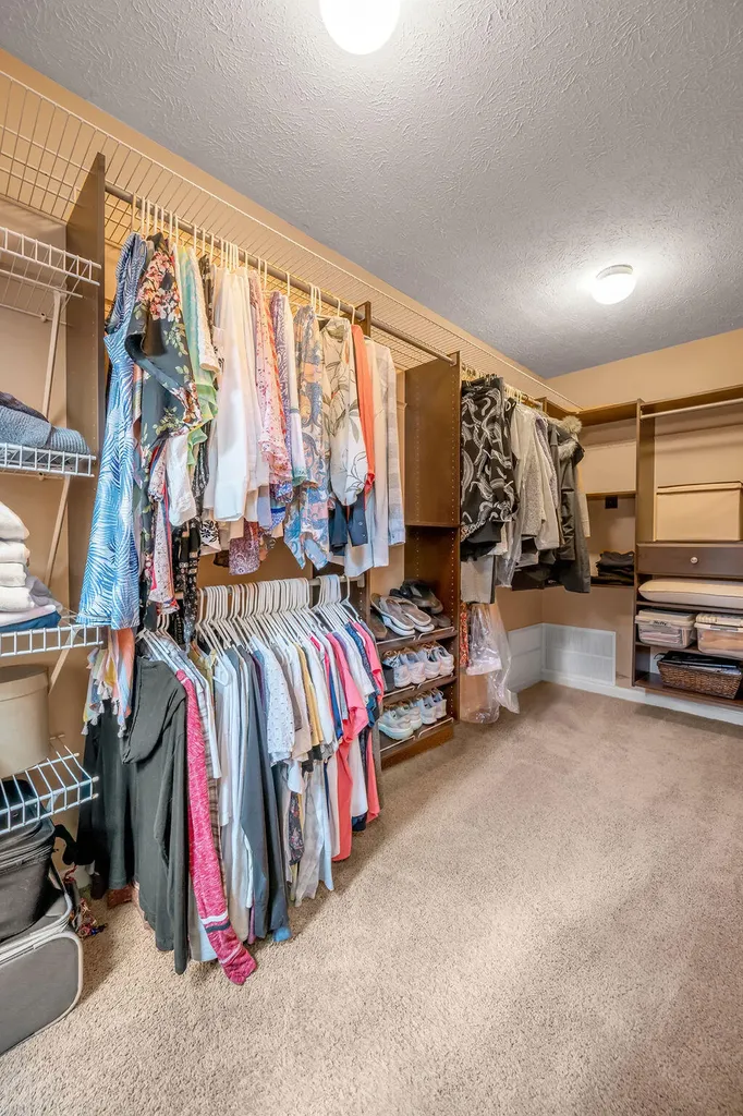 3008 Crab Apple Court Lexington KY 40503