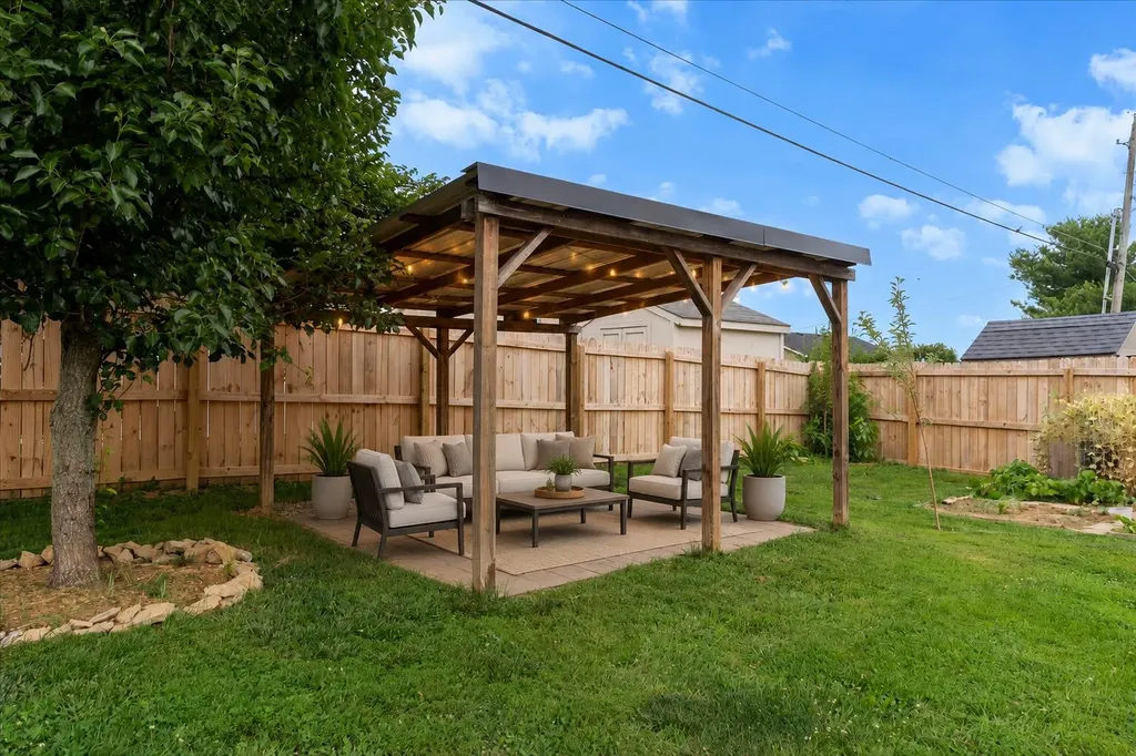 110 Buckingham Lane Winchester KY 40391
