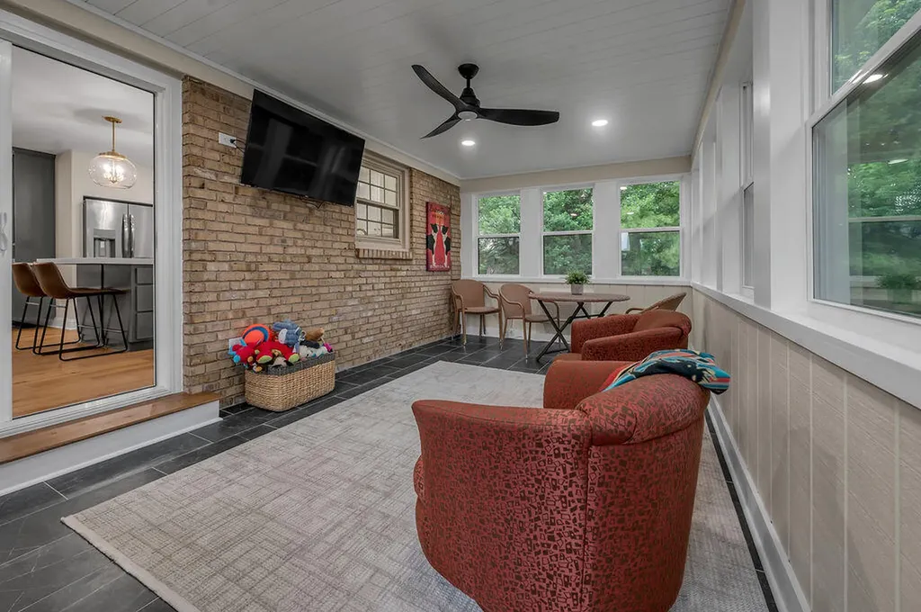 1232 Tishoff Drive Lexington KY 40502
