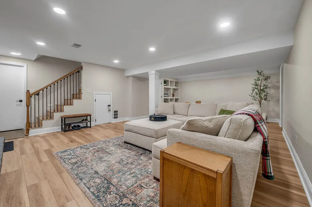 1232 Tishoff Drive Lexington KY 40502