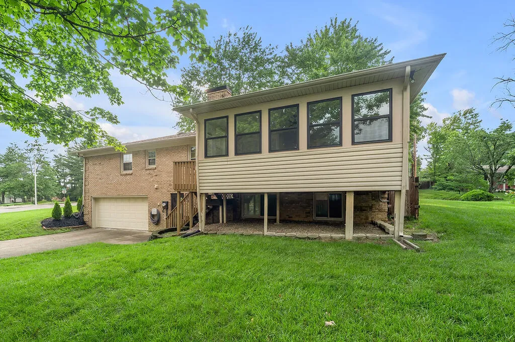 1232 Tishoff Drive Lexington KY 40502