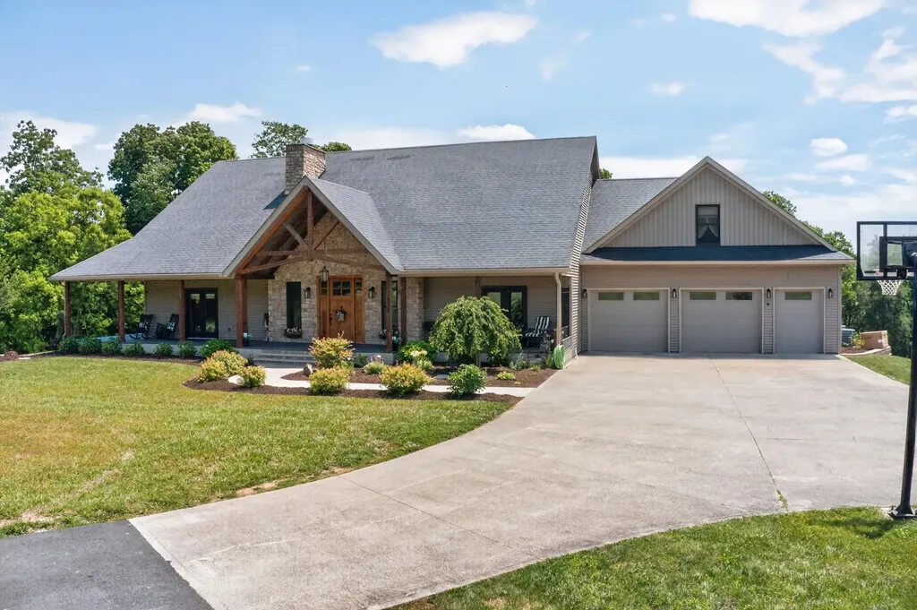 1658 Ninevah Road Frankfort KY 40601