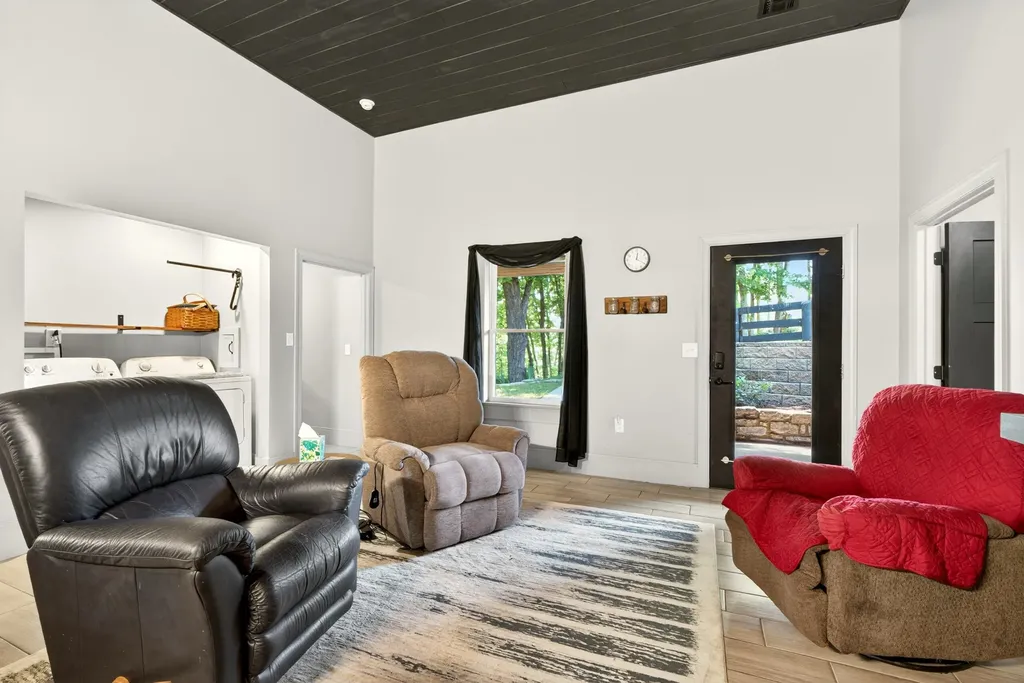 1658 Ninevah Road Frankfort KY 40601
