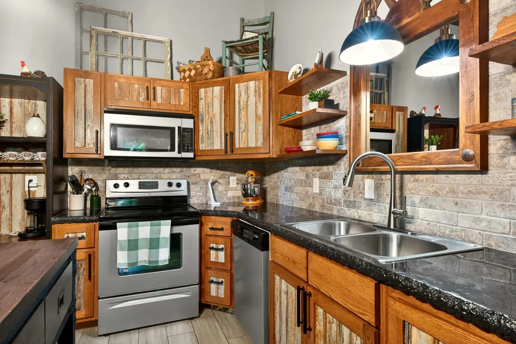 1658 Ninevah Road Frankfort KY 40601