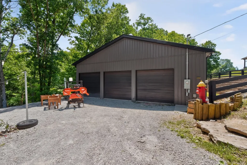 1658 Ninevah Road Frankfort KY 40601