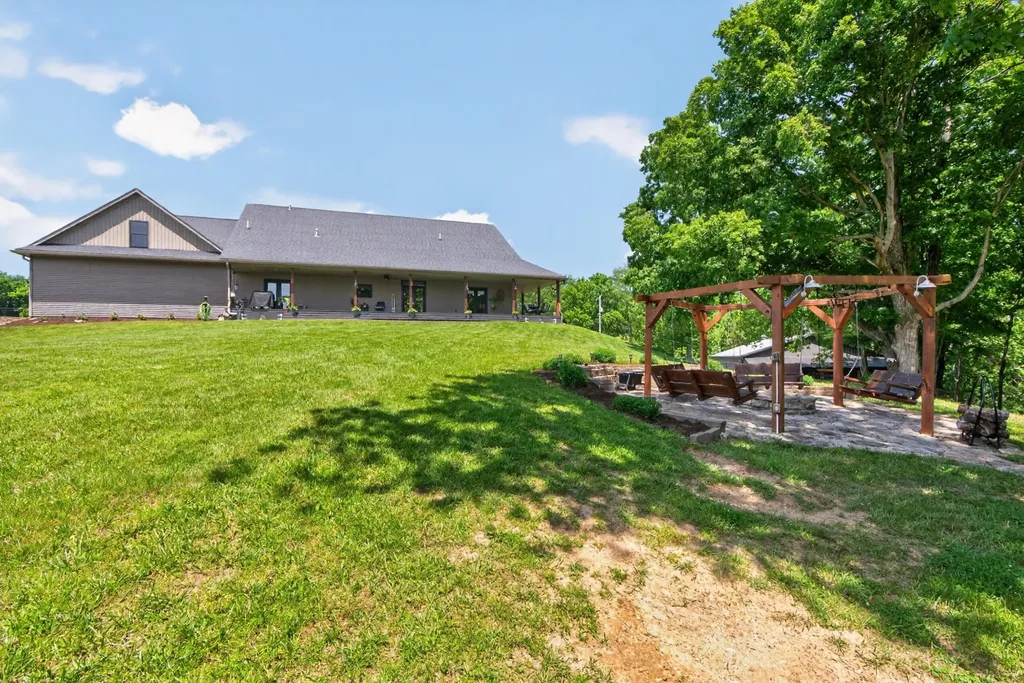 1658 Ninevah Road Frankfort KY 40601