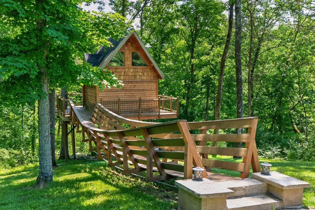 1658 Ninevah Road Frankfort KY 40601
