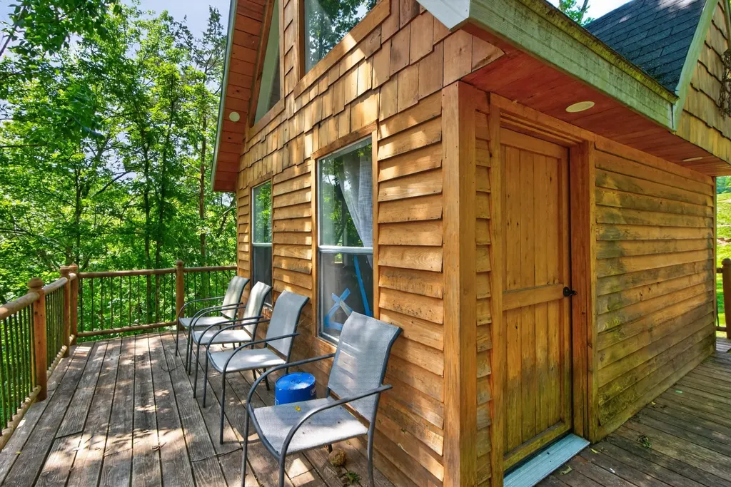1658 Ninevah Road Frankfort KY 40601