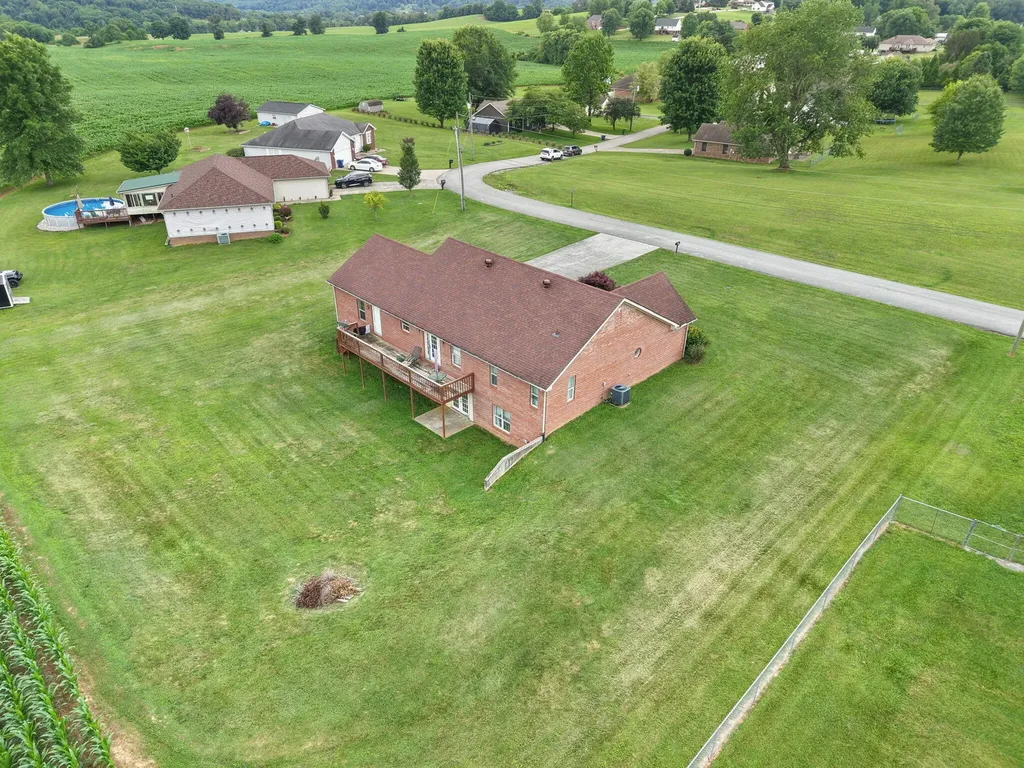 248 Harts Place Drive Somerset KY 42501