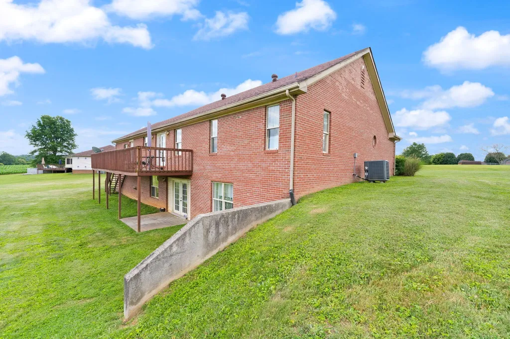 248 Harts Place Drive Somerset KY 42501