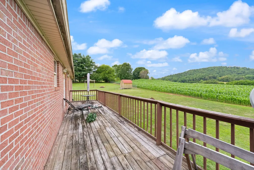 248 Harts Place Drive Somerset KY 42501