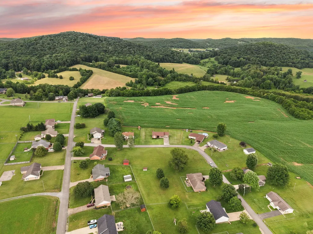 248 Harts Place Drive Somerset KY 42501