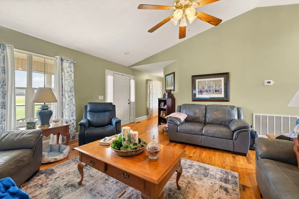 248 Harts Place Drive Somerset KY 42501