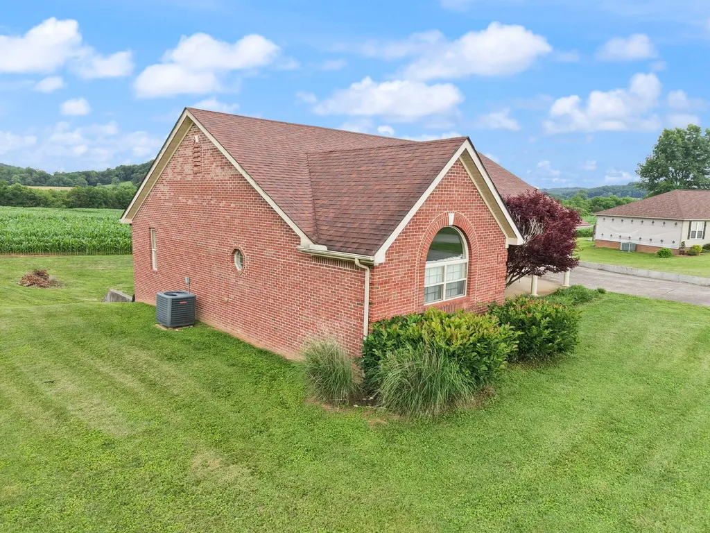 248 Harts Place Drive Somerset KY 42501