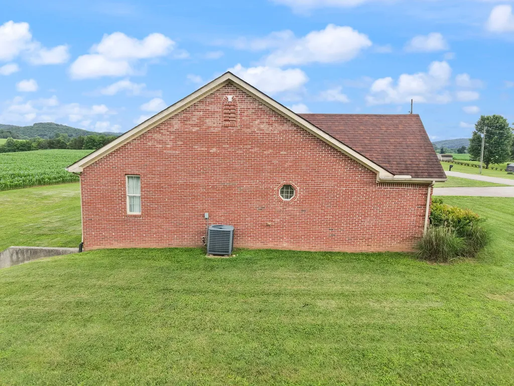 248 Harts Place Drive Somerset KY 42501