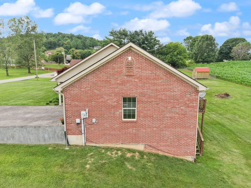 248 Harts Place Drive Somerset KY 42501